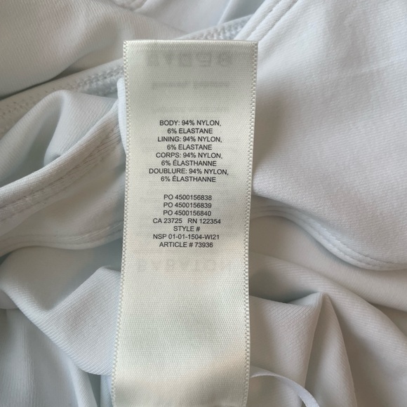 Aritzia Babaton Contour Squarenck Longsleeve Bodysuit. BNWT. Size medium. - Picture 7 of 8